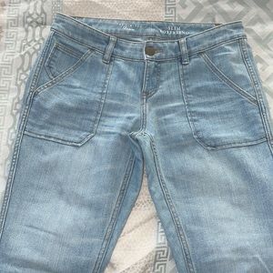 The limited Jeans